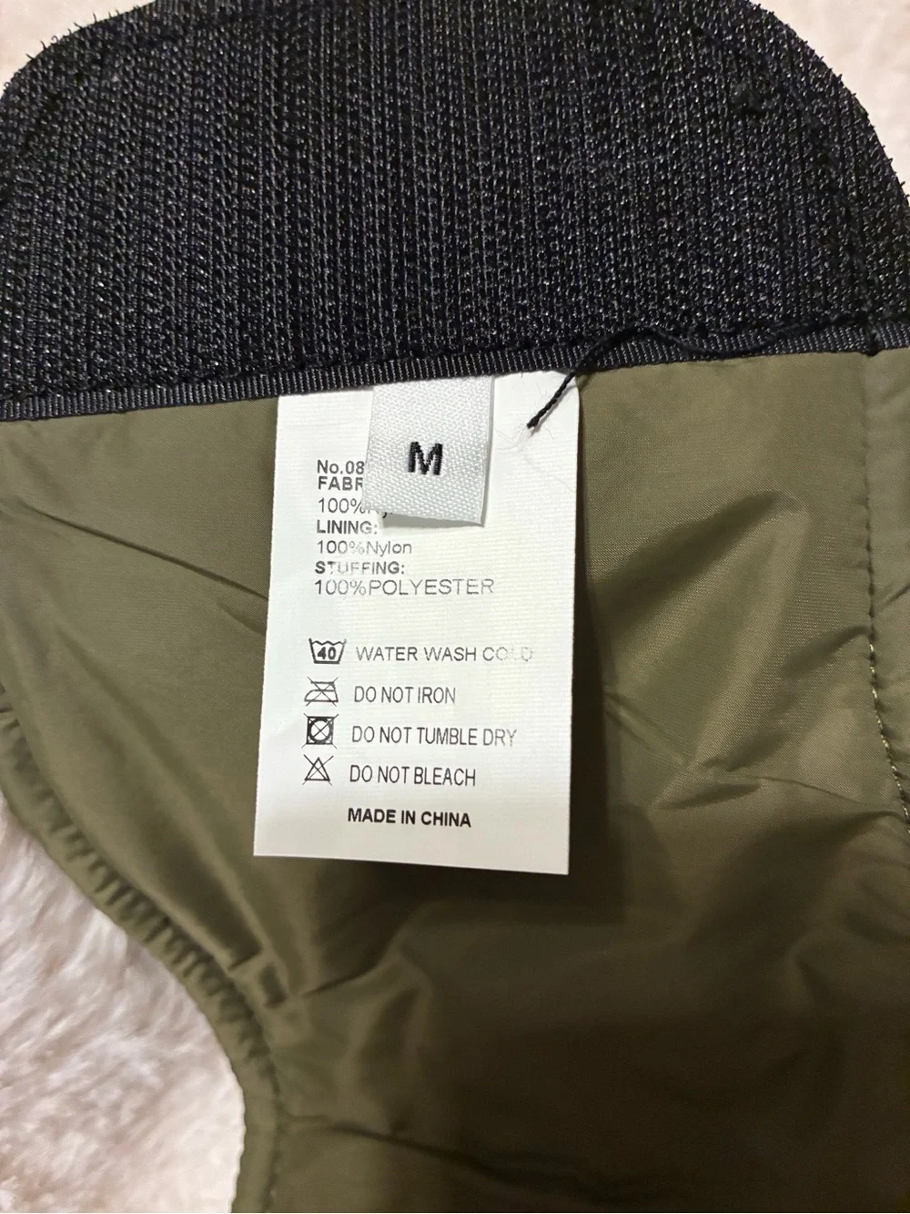 Kuoser Olive Green Quilted Dog Coat with Gray Faux Fur Collar SZ Medium NWT